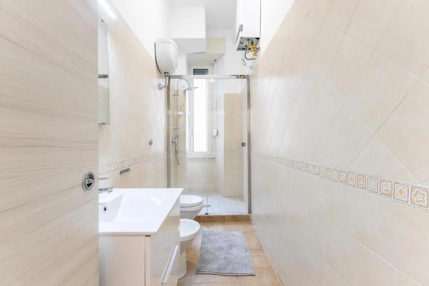 Roma Suite - Trastevere Train Station - Wifi Rome